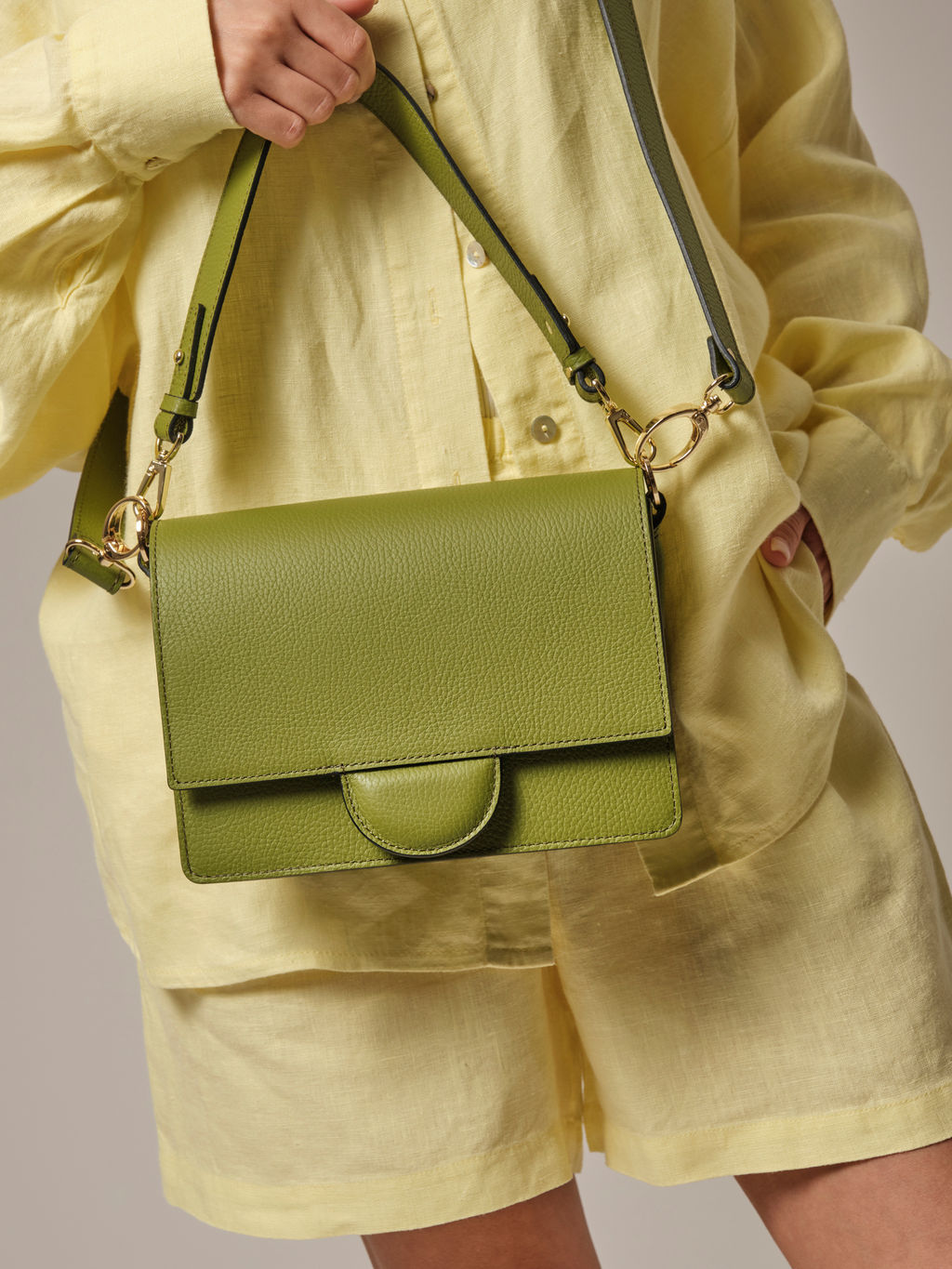 Сумка через плечо Deboro 30574 зеленый бамбук