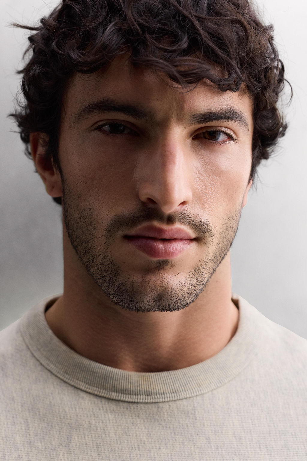 SUDADERA CREWNECK ENTRENAMIENTO / Gris vigor? - Zara фото 5