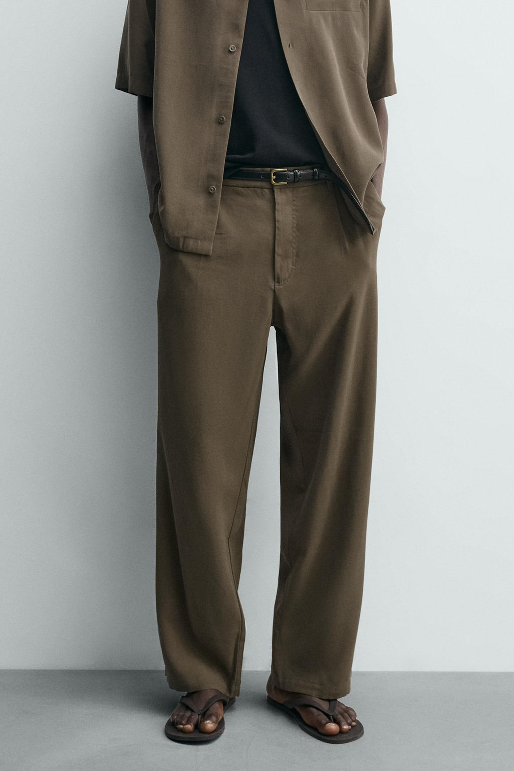 PANTAL?N FLUIDO RELAXED FIT / Marr?n / Topo - Zara фото 2