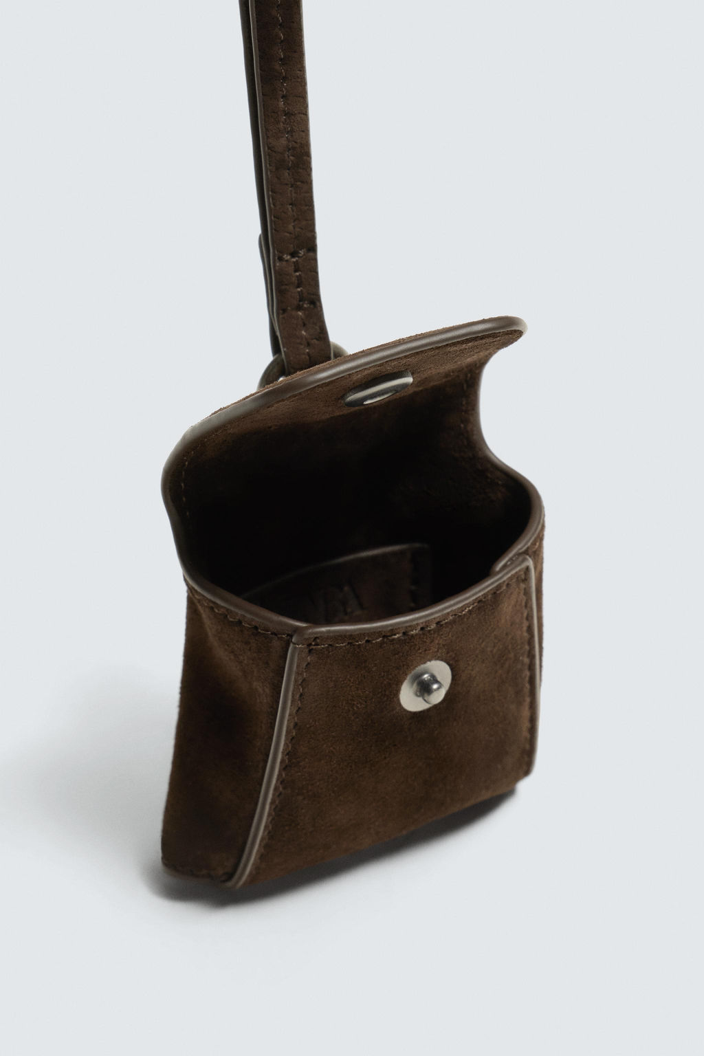 PORTA AURICULARES PIEL CON COLGANTE / Marr?n - Zara фото 6