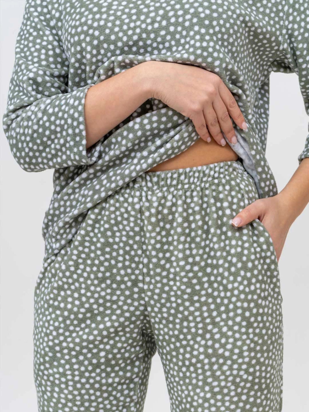 Костюм женский, цвет зеленый