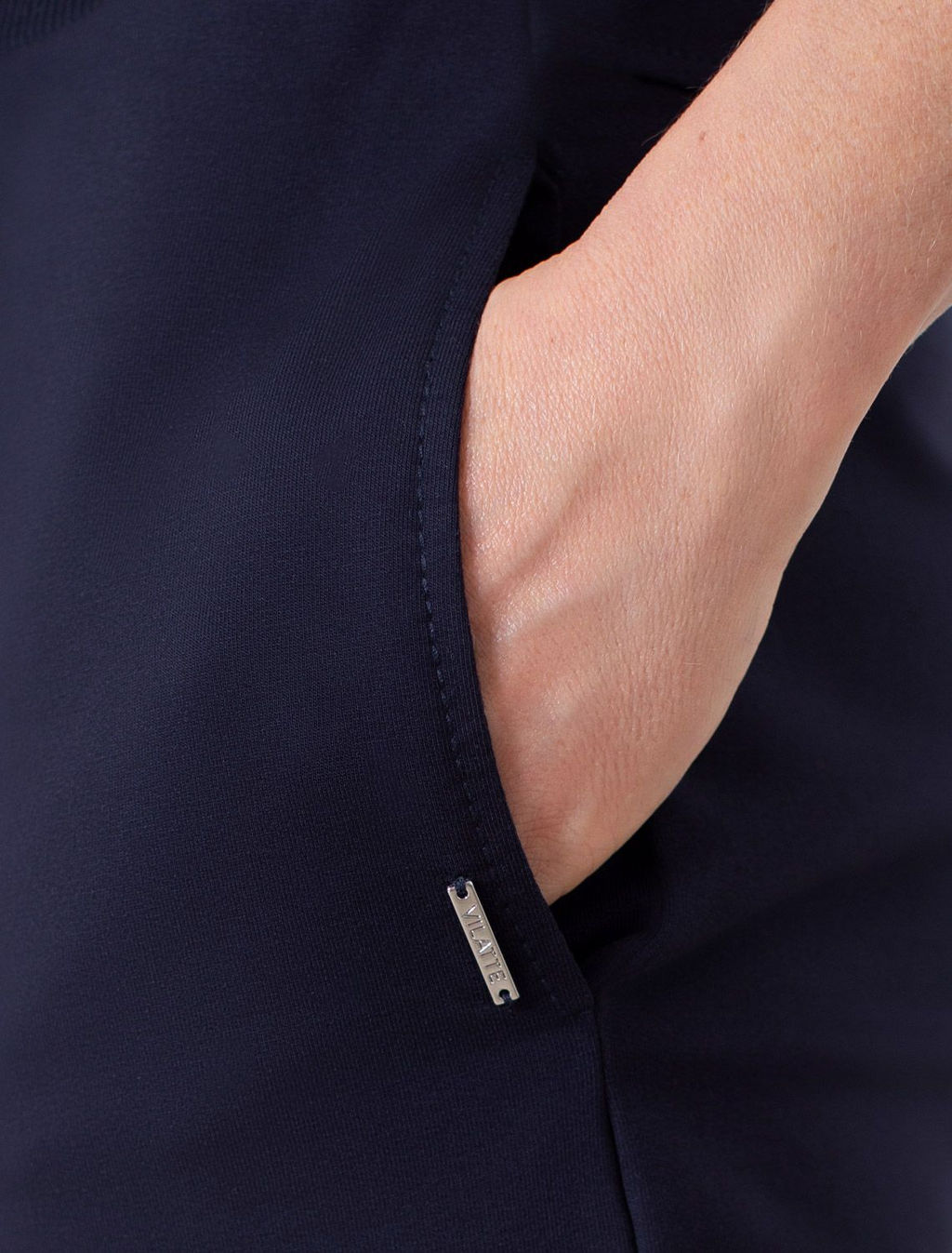 Трикотажные брюки на резинке из футера двухнитки эластичные - Vilatte фото 4