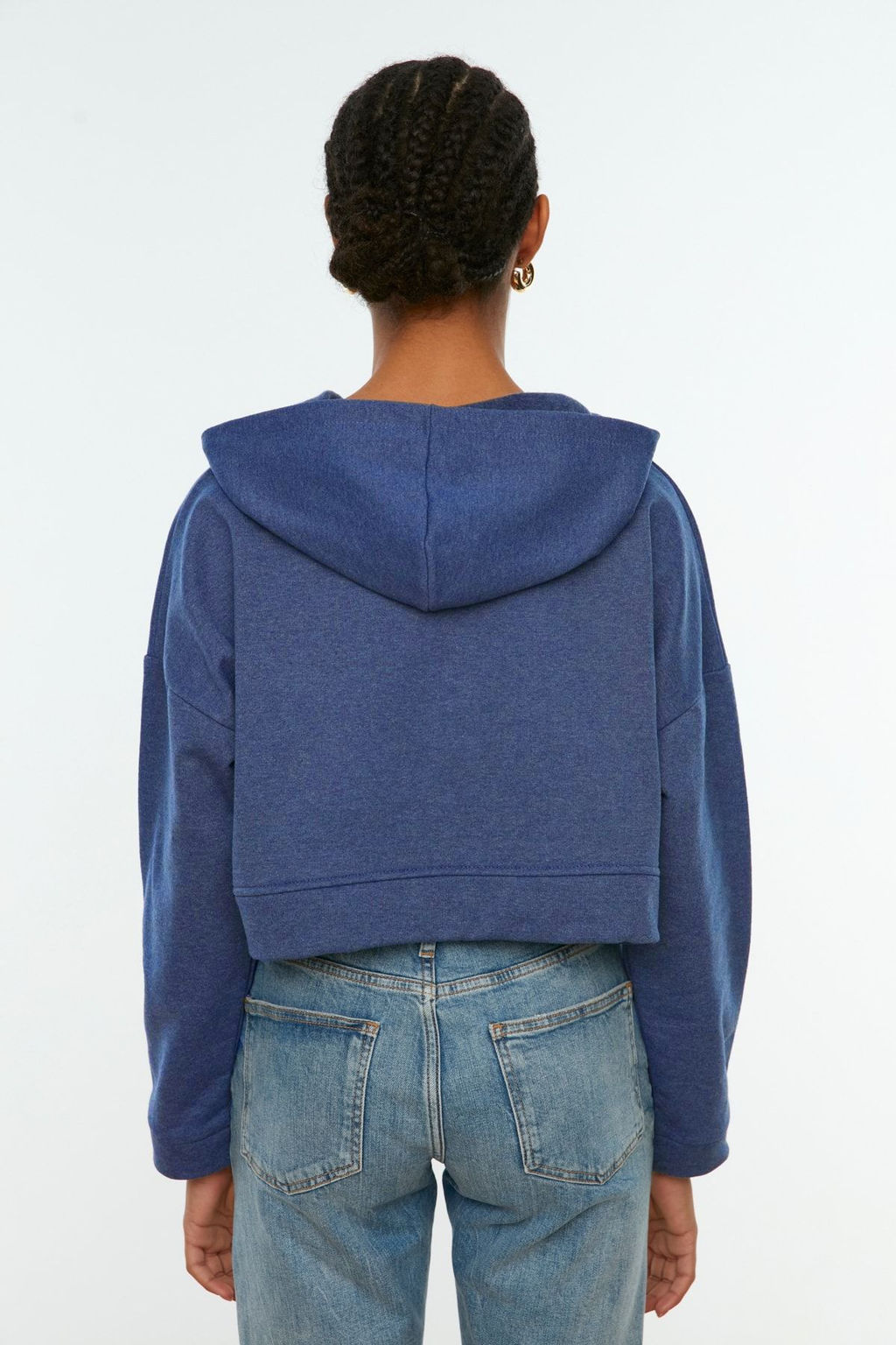 TRENDYOLMILLA Ekru Basic Fermuarl? Kapusonlu Crop Kal?n Ici Polarl? Orme Sweatshirt TWOAW20SW0660  фото 36