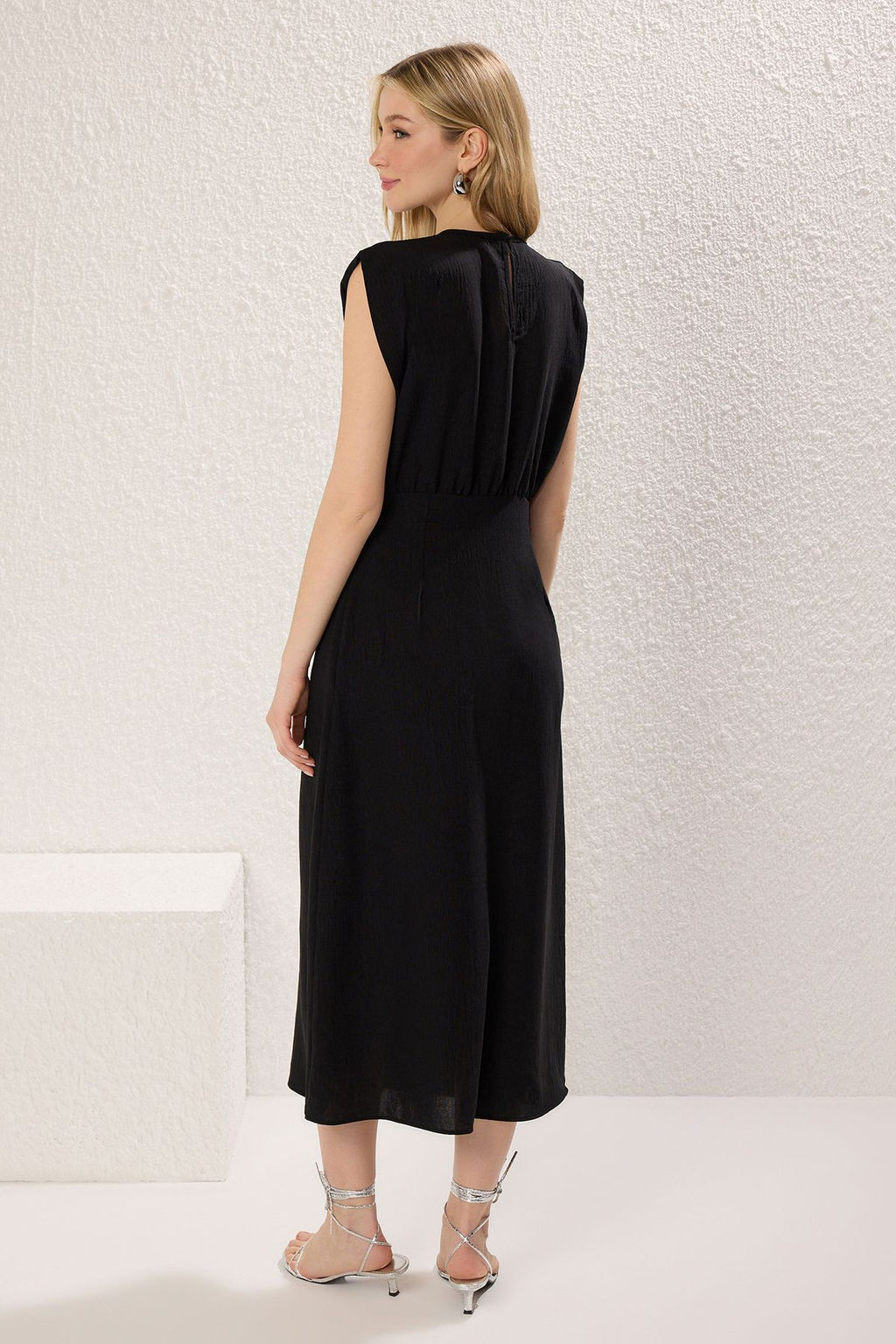 Siyah A Kesim Midi Dokuma Elbise TWOSS24EL00601 - Trendyolmilla фото 4