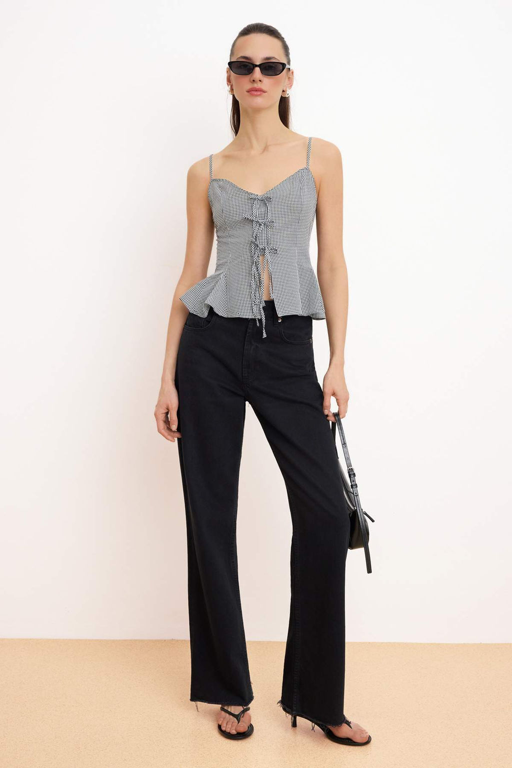 Siyah Godeli Onu Baglama Detayl? Dokuma Bluz TWOSS26BZ00534 - Trendyolmilla фото 2