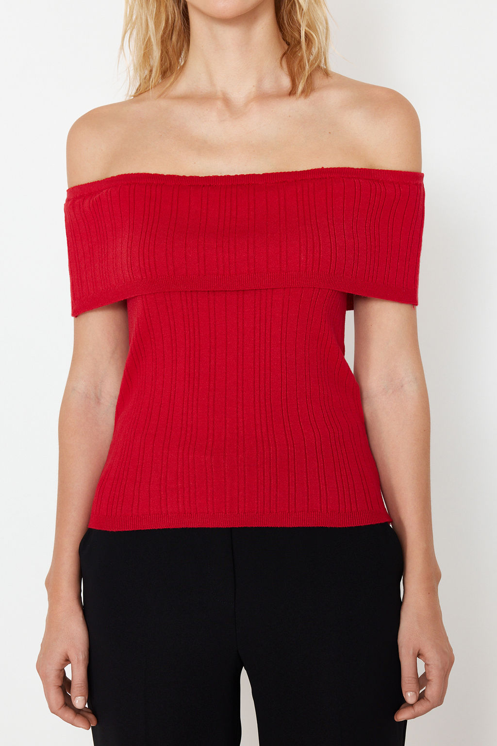 K?rm?z? Premium Iplik/Ozel Iplik Carmen Yaka Triko Ince Bluz TWOSS24BZ00511