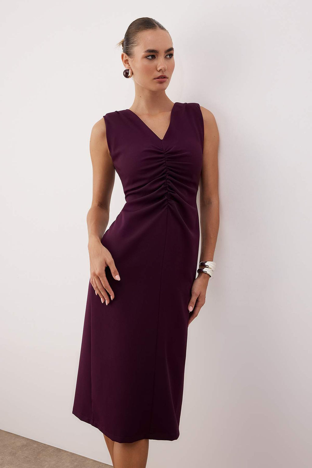 Siyah Duz Vucudu Saran Midi Dokuma Elbise TWOAW26EL00285 - Trendyolmilla фото 6