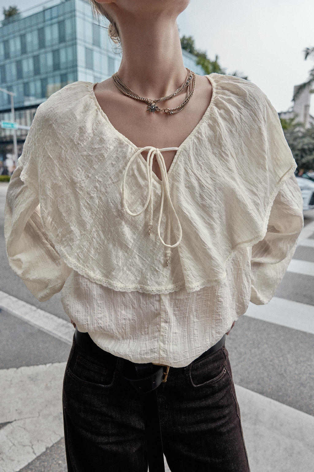 RUFFLED LACE BLOUSE - Zara фото 9