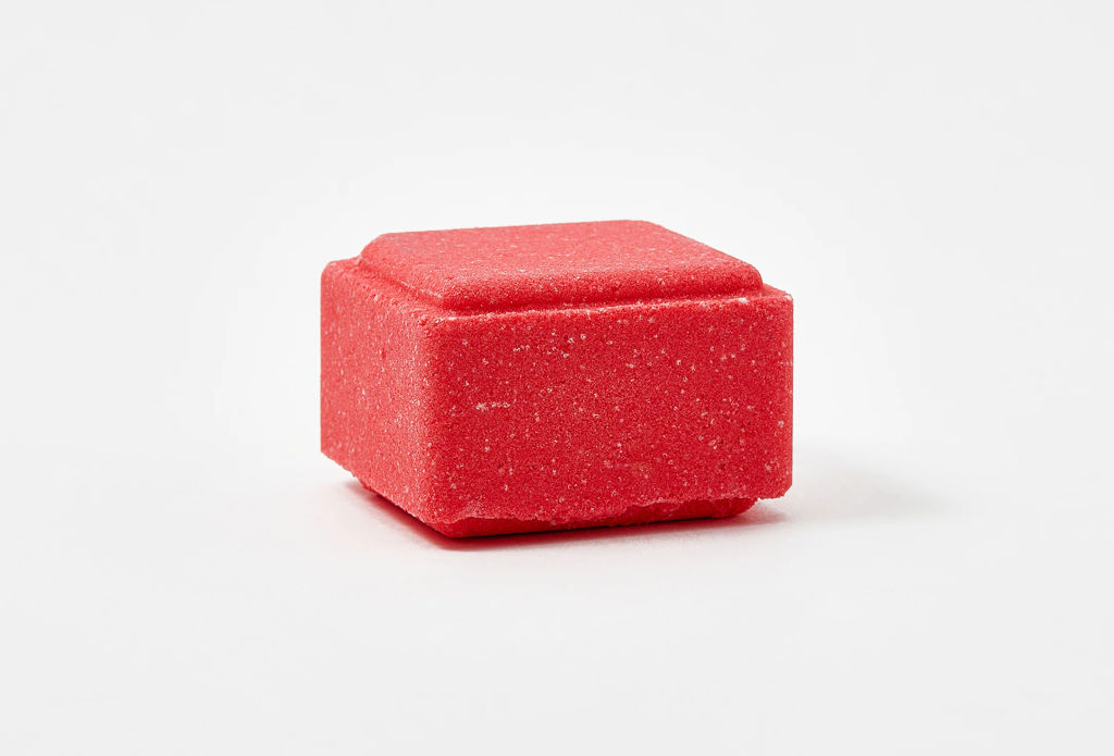 FABRIK кубик бурлящий д/ванны 90гр Детский "Клубника" Четверо в кубе