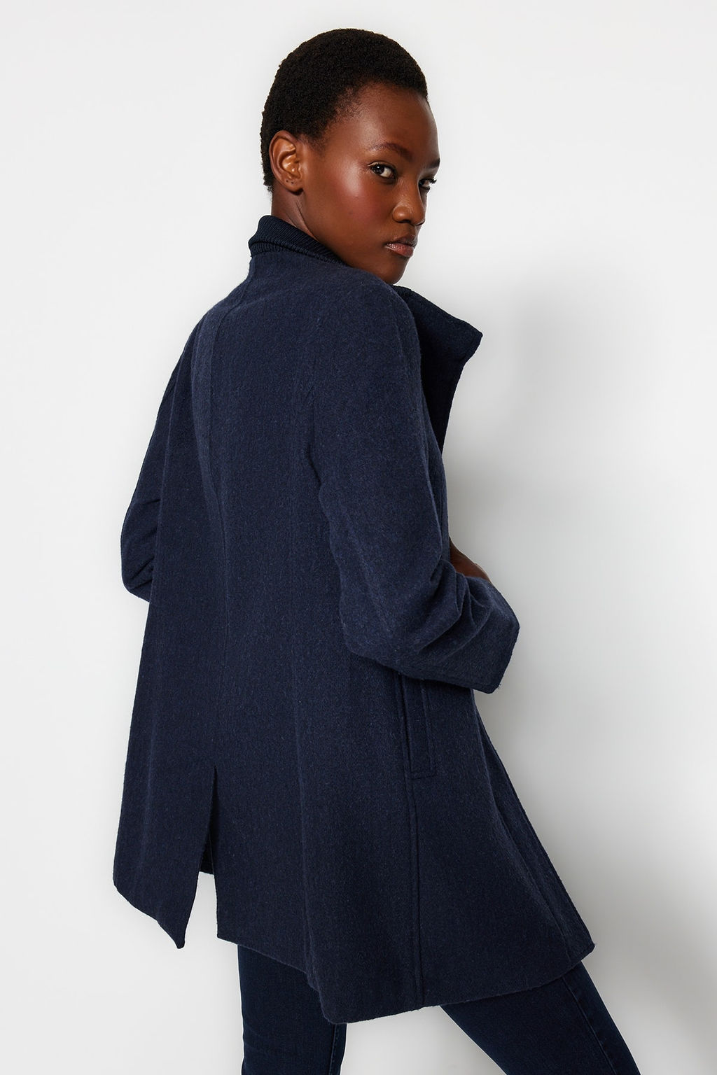 Lacivert Ribana Yaka Detayl? Yunlu Kase Kaban TWOAW24KB00059