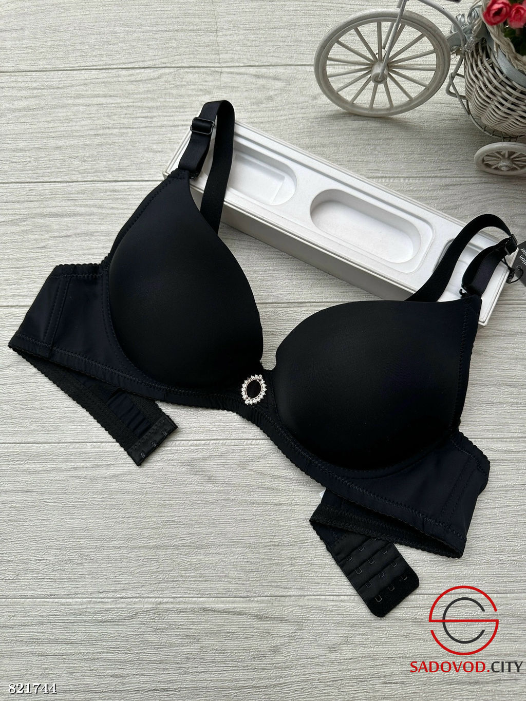 Бюстгальтер гладкий на косточках с пушап