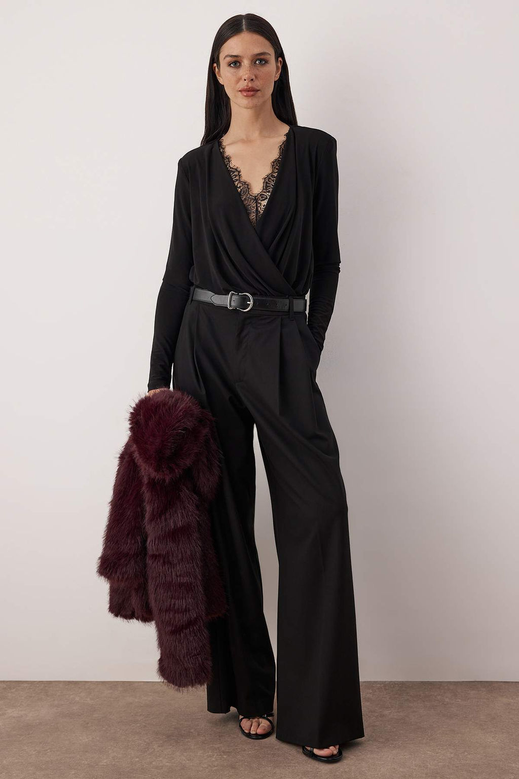 Siyah Dokumlu Dantel Detayl? Kruvaze Sandy C?tc?tl? Body TPRAW26BD00029