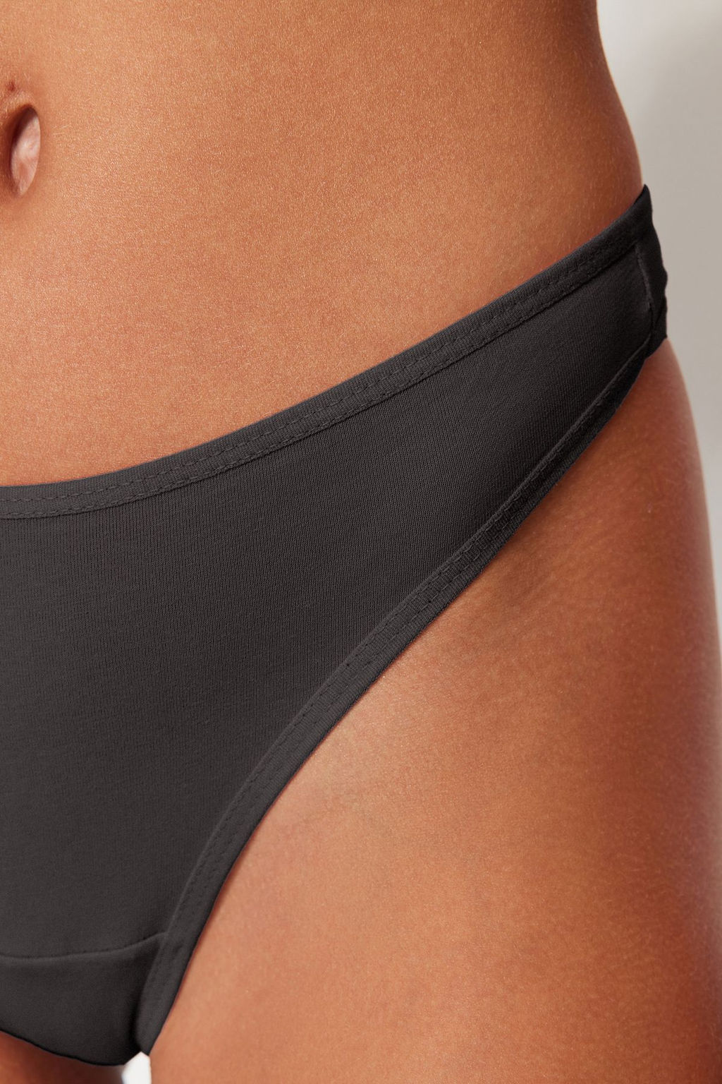 TRENDYOLMILLA Siyah-Beyaz-Ten 3lu Paket Pamuklu Tanga Orme Kulot THMSS21KU0135  фото 68