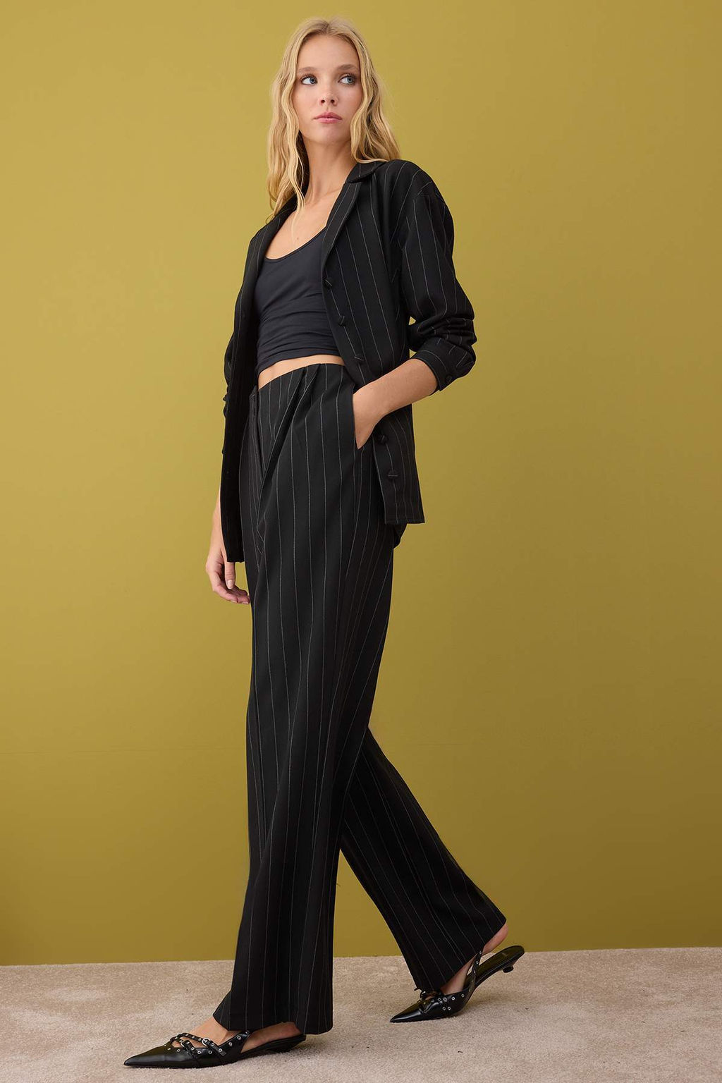 Siyah Cizgili Wide Leg/Genis Paca Kumas Pantolon TWOAW26PL00102 - Trendyolmilla фото 2