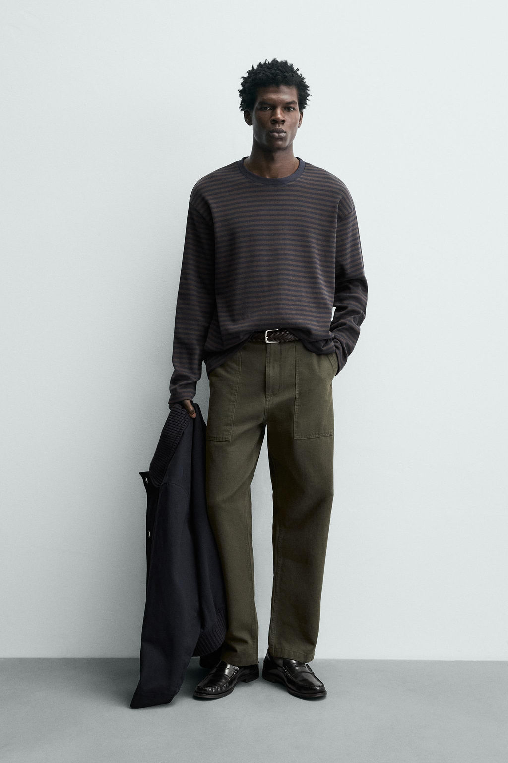 STRIPED T-SHIRT WITH CONTRASTING DETAIL