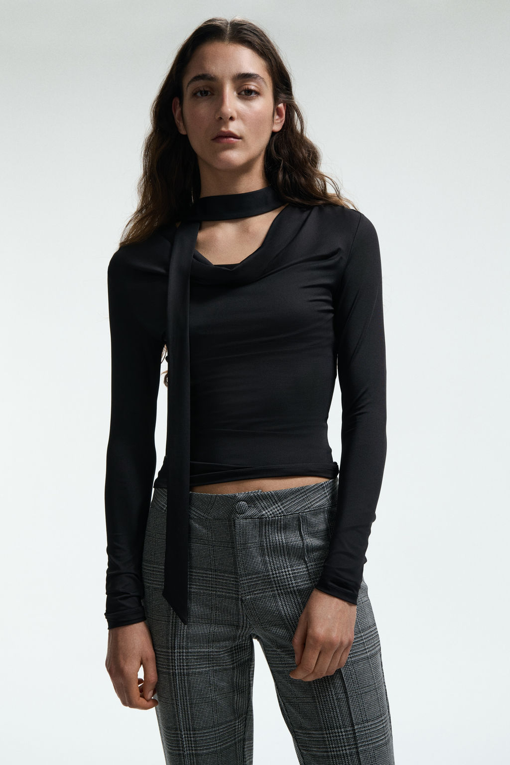 Top con detalle de fular - H&m фото 4