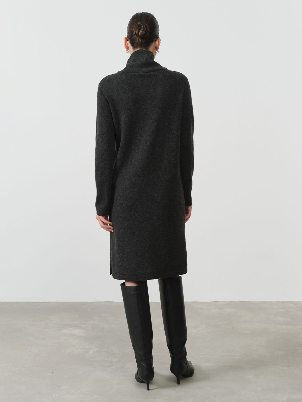 Платье из кашемира 13116 графит