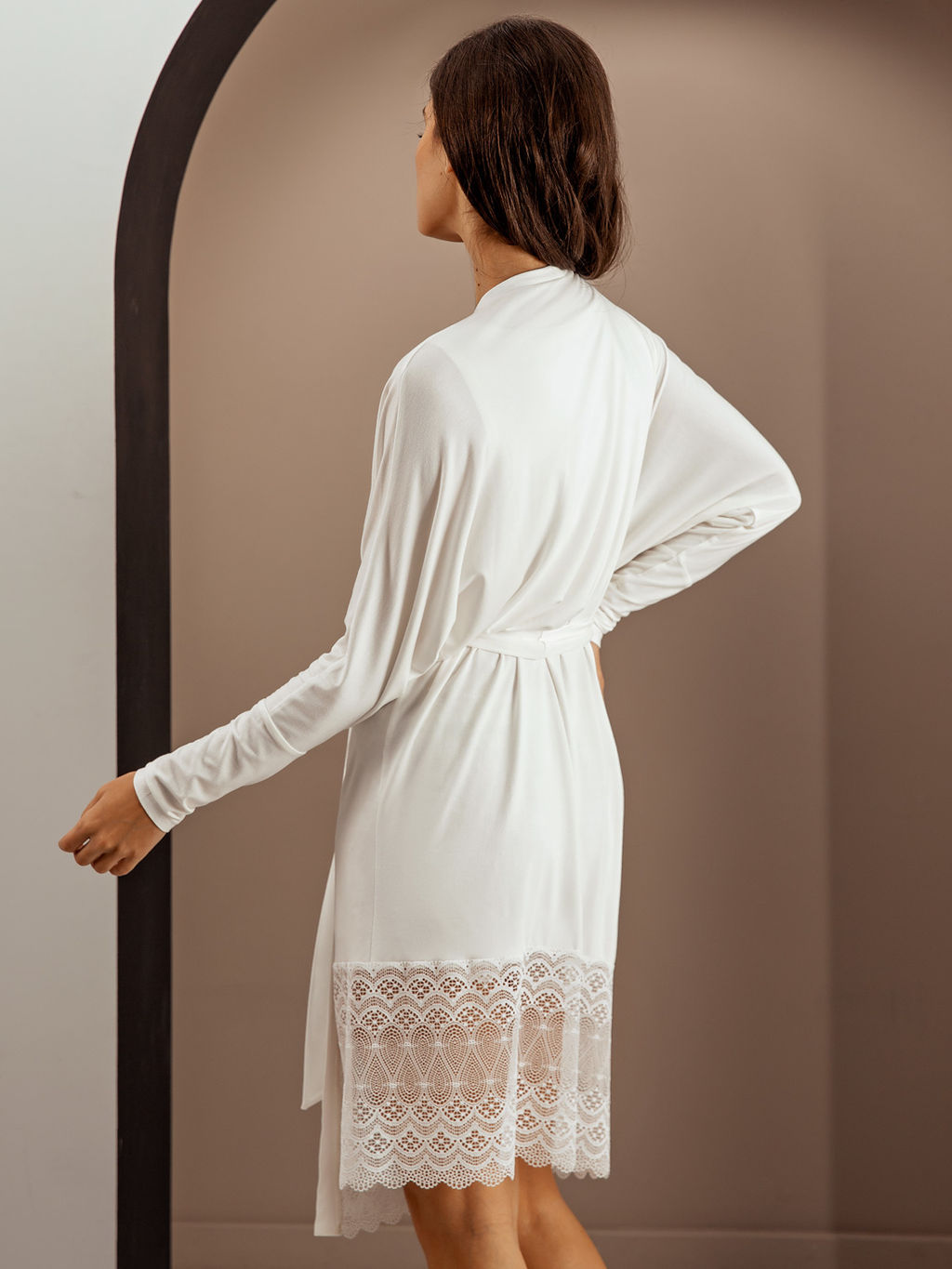Халат ниже колена, рукав летучая мышь с кружевом - Fashion.love.story фото 4