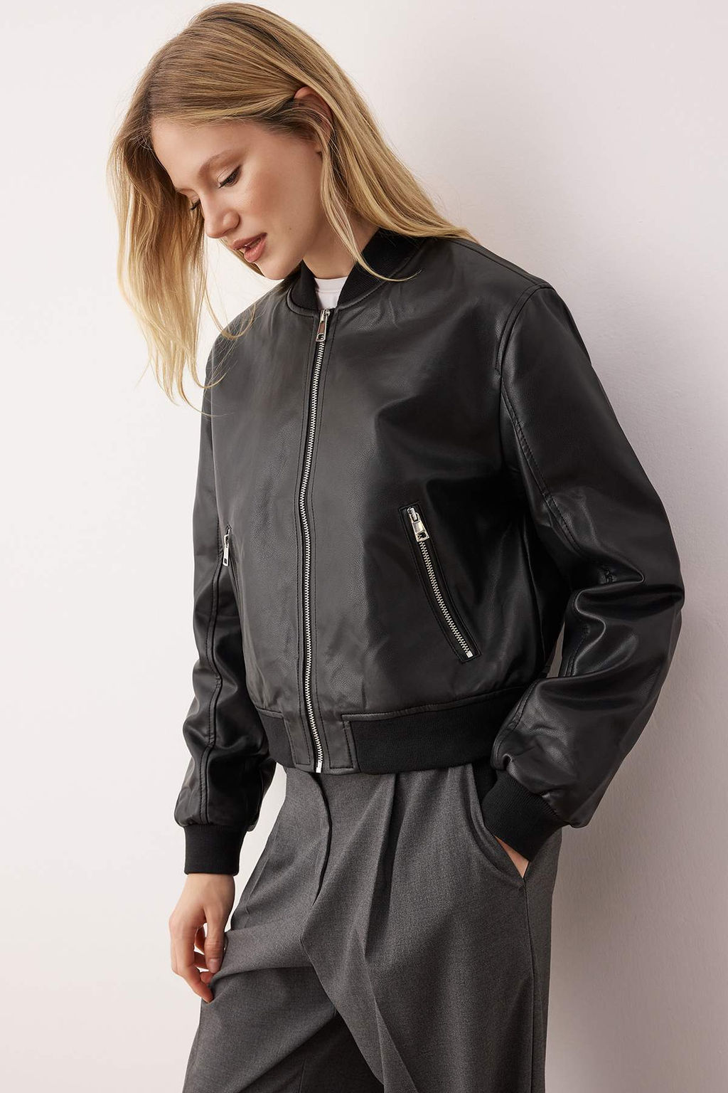 Siyah Regular Kal?p Suni Deri Bomber Ince Ceket Mont TWOAW26MO00084 - Trendyolmilla фото 12