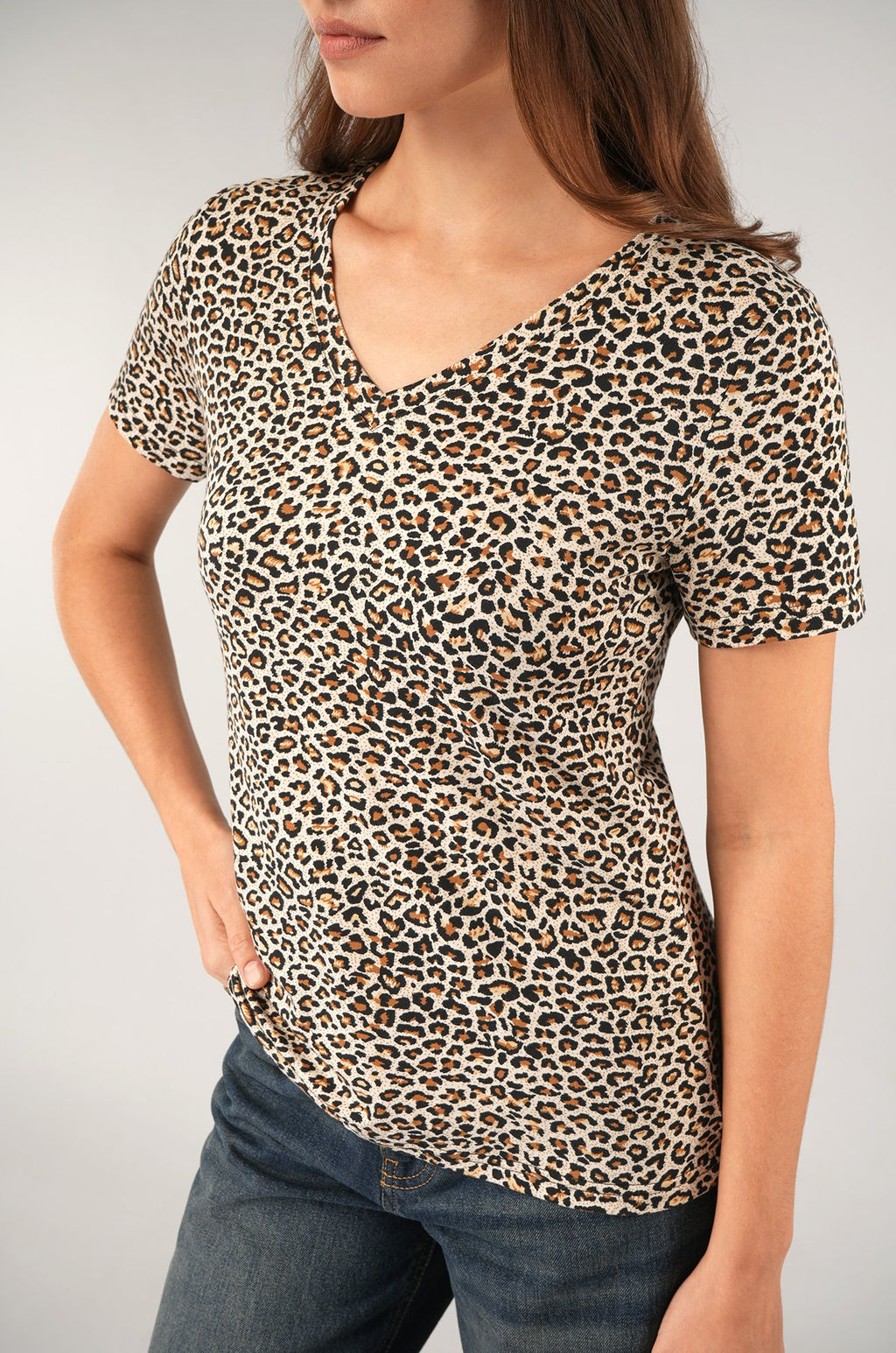 Женская футболка из вискозы с V-вырезом Happyfox