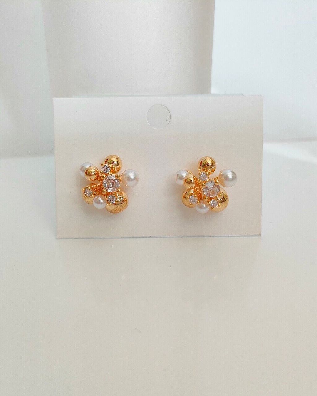 Стильные серьги