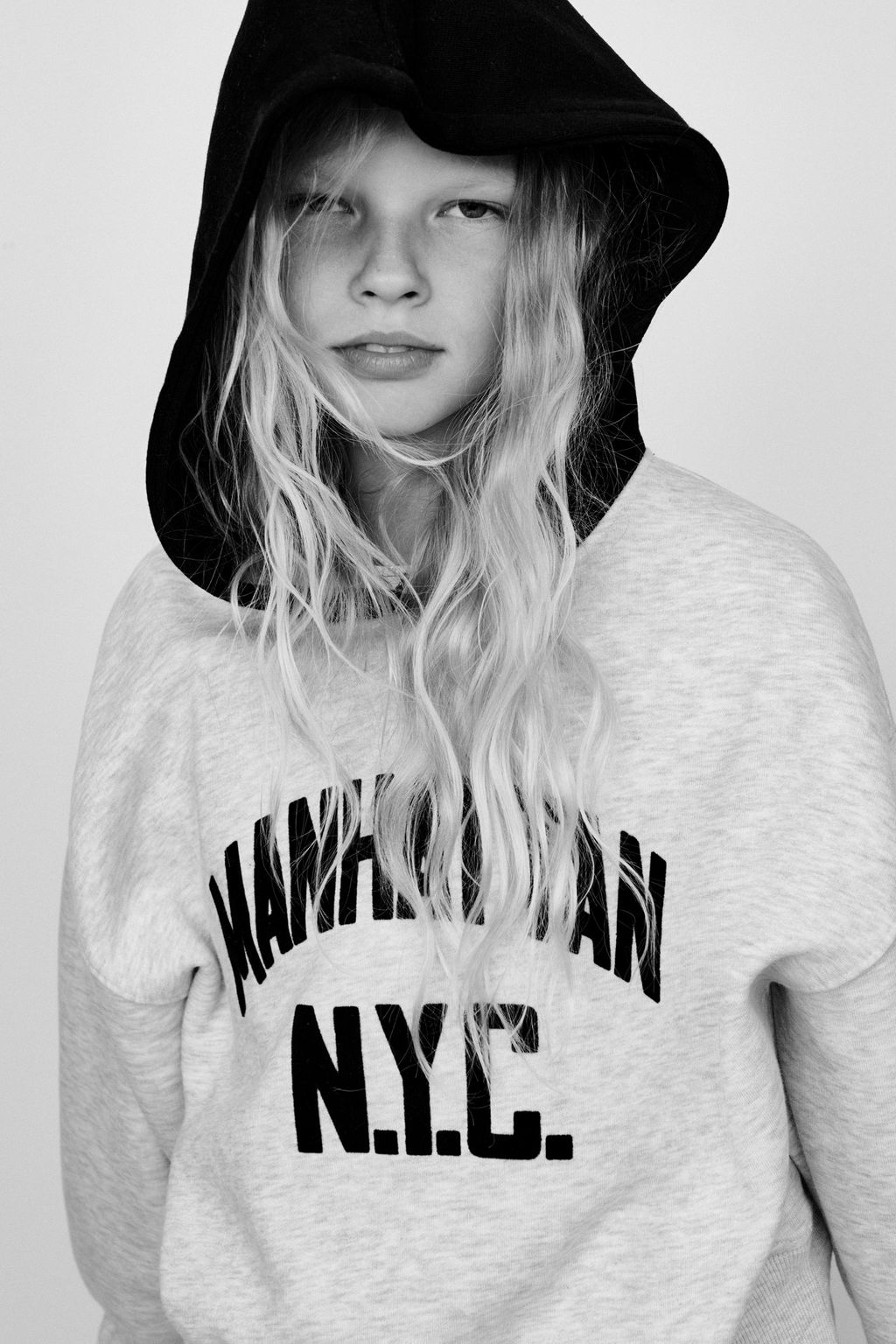 SLOGAN HOODIE WITH FLOCKING - Zara фото 5