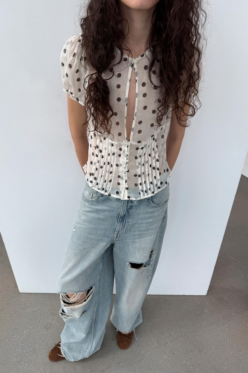 TRF FOLDED WAIST MID-WAIST JEANS - Zara фото 8