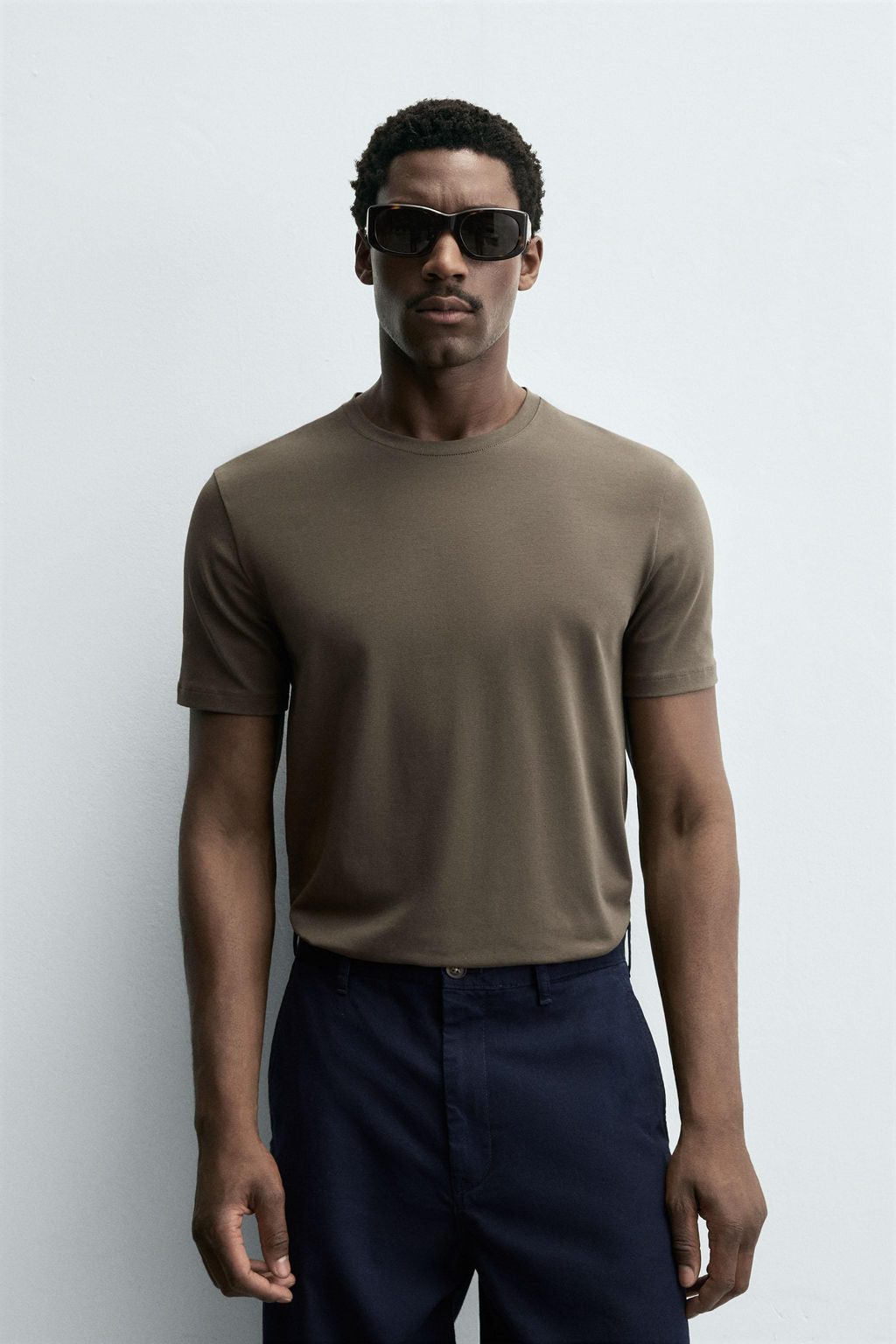 CAMISETA SLIM FIT B?SICA / Vis?n oscuro - Zara фото 2