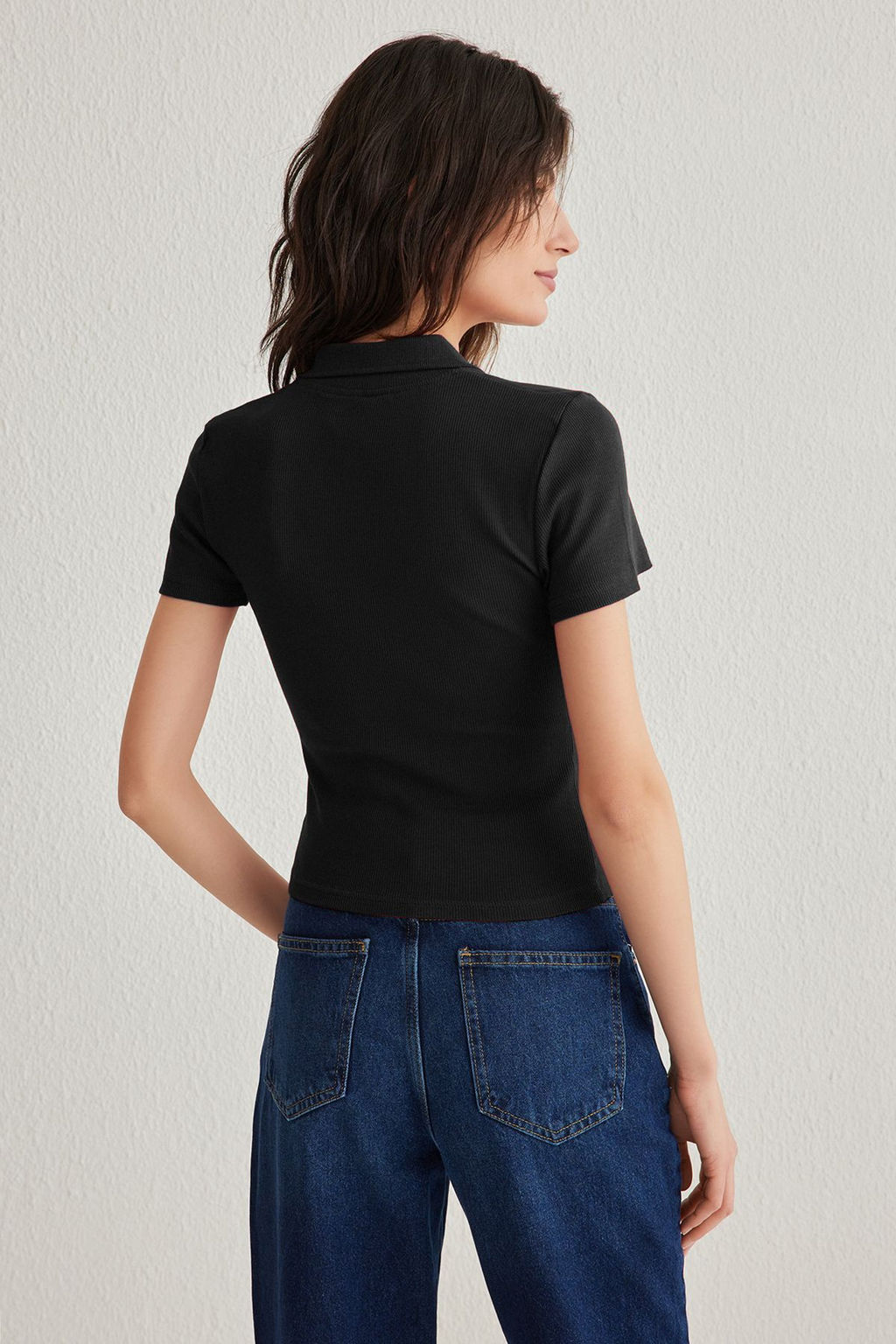 Ekru Fitted/Vucuda Oturan Polo Yaka Esnek Orme Bluz TWOSS25BZ00039 - Trendyolmilla фото 10