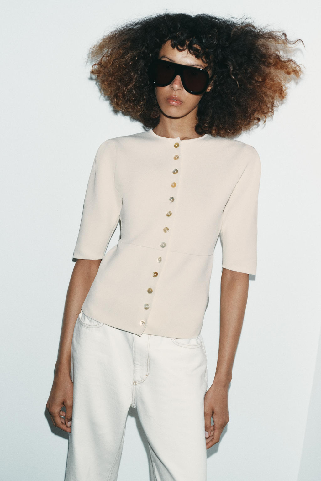 CHAQUETA PUNTO MANGA CORTA / Crudo - Zara фото 3