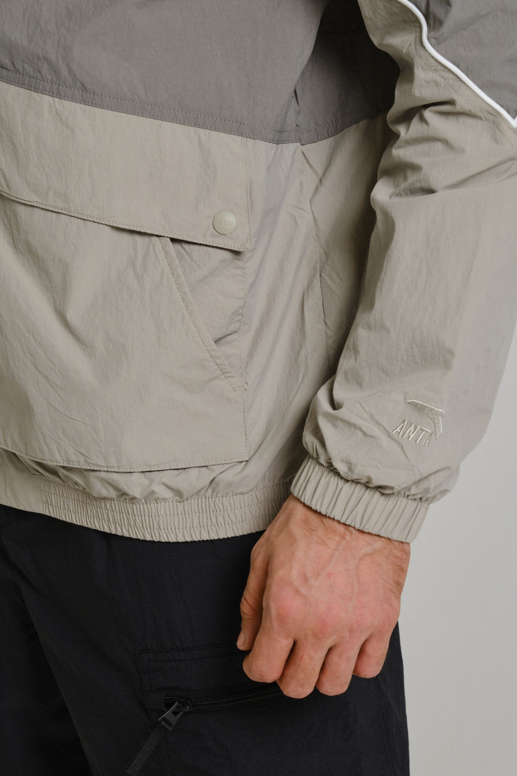 Ветровка Серо-зеленый ATSC Single Jacket - Anta фото 4