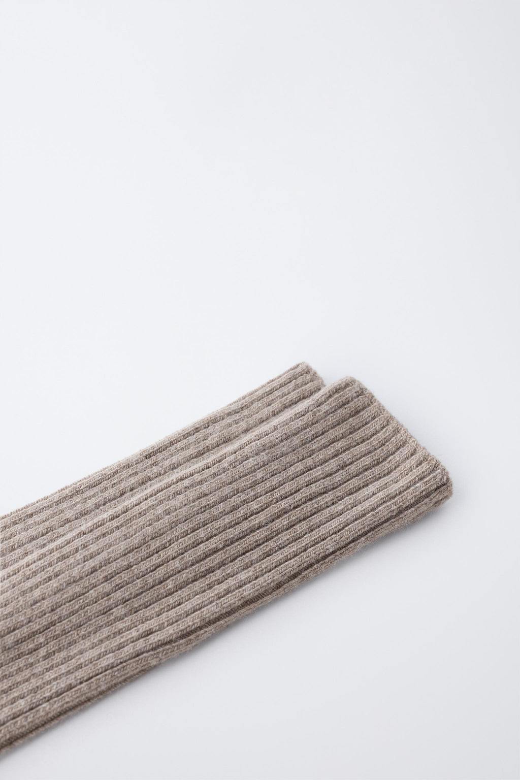 TALL WOOL AND CASHMERE SOCKS - Zara фото 2