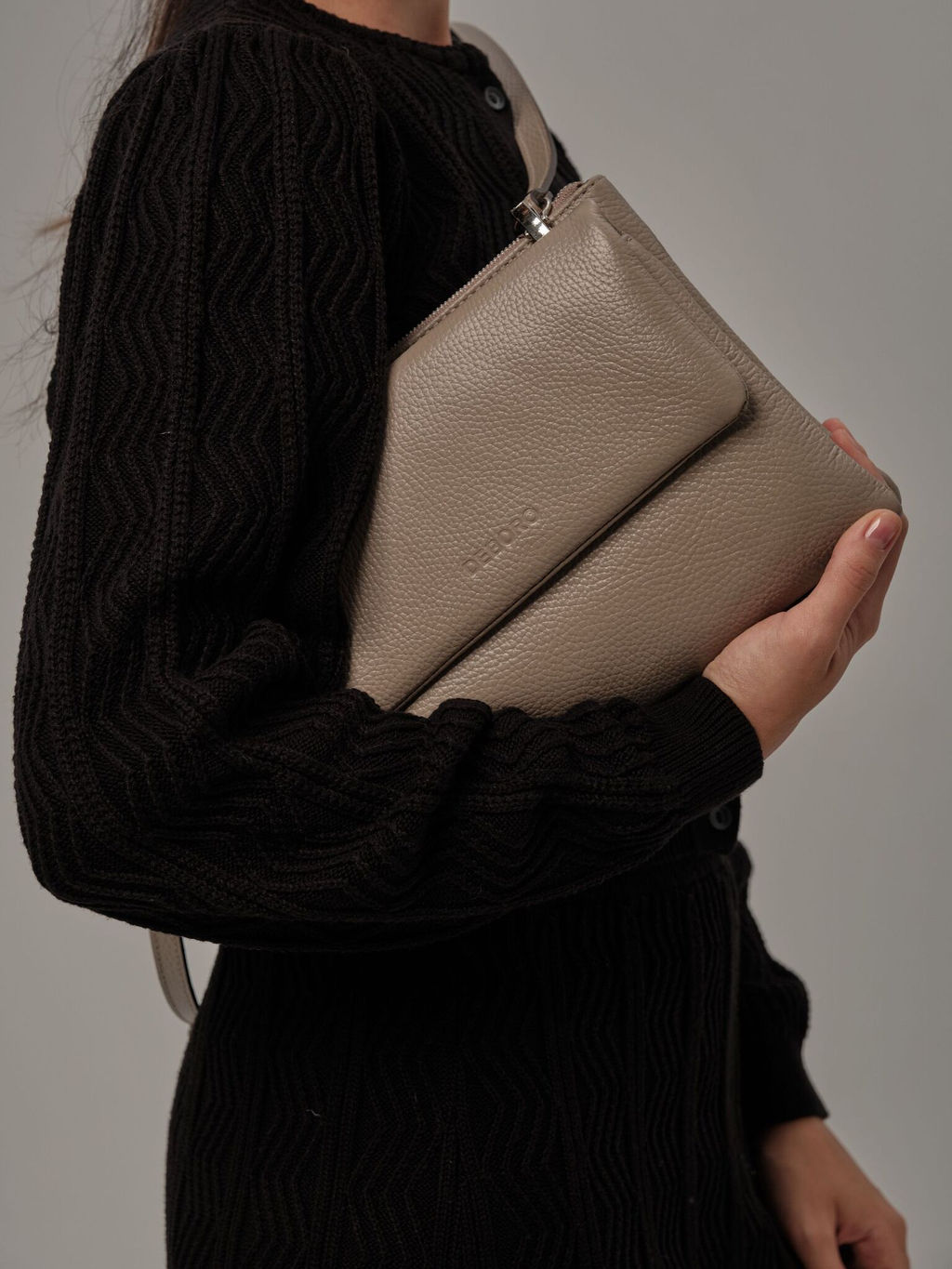 Сумка кожаная кросс-боди Deboro 31069 бежевый латте