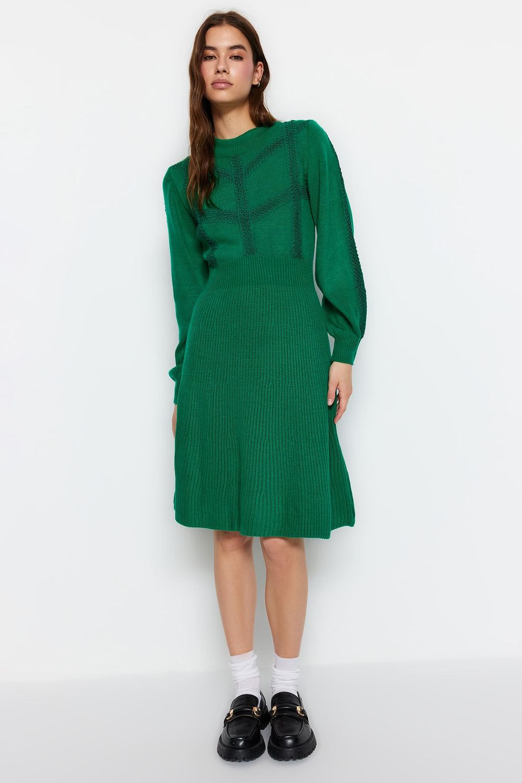 Yesil Mini Triko Dantelli Elbise TWOAW22EL0011