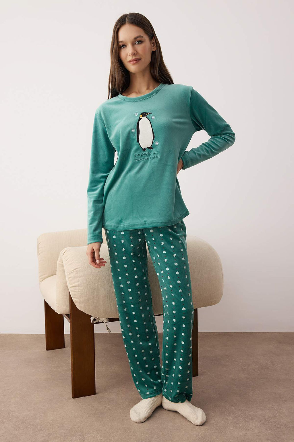Yesil Kar Tanesi Desenli Penguen Nak?sl? Kadife Orme Pijama Tak?m? THMAW26PT00194