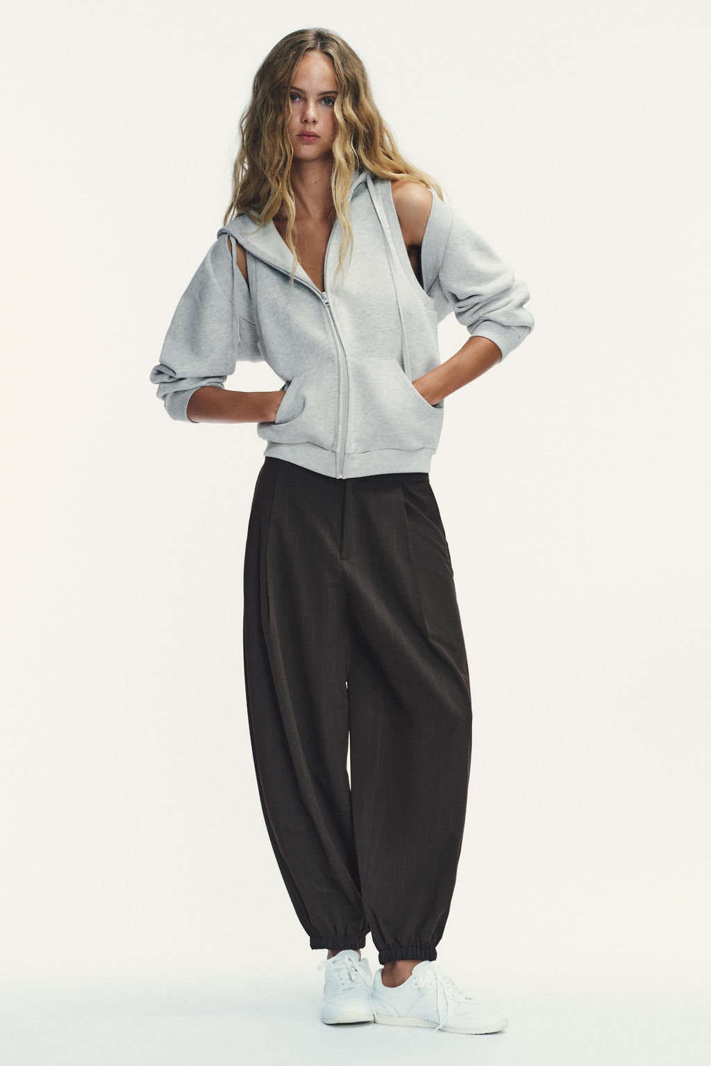 PINSTRIPE PLEATED BALLOON TROUSERS