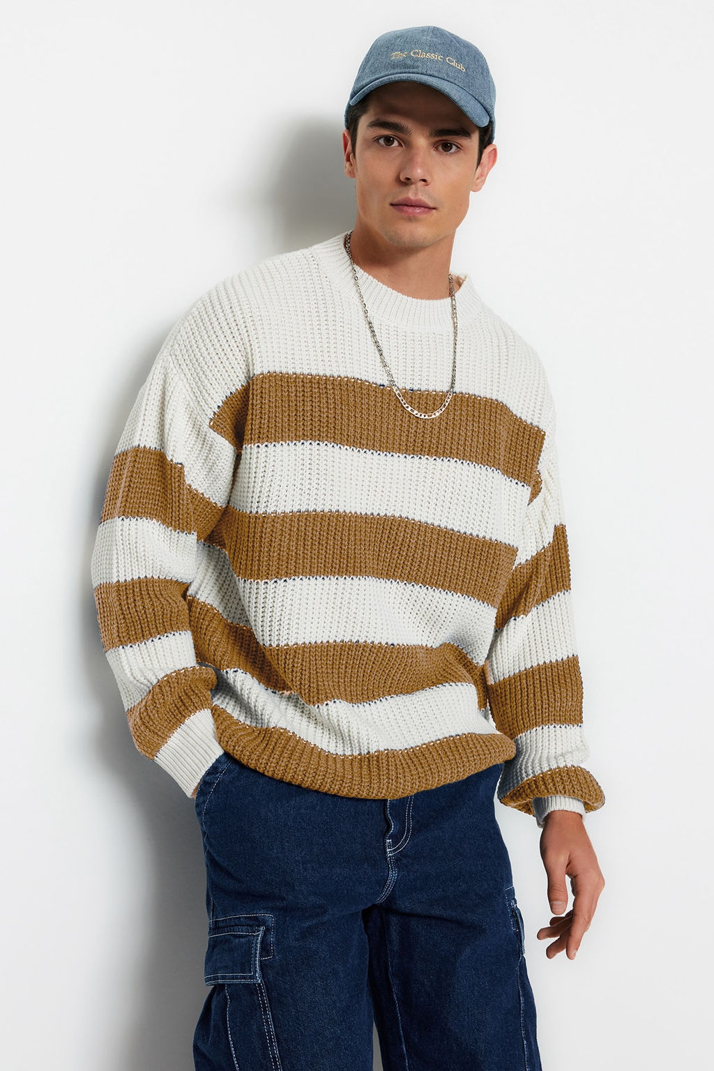 TRENDYOL MAN Koyu Yesil Casual Oversize Fit Genis Kal?p Bisiklet Yaka Cizgili Triko Kazak TMNAW23KZ00106 - Trendyolmilla фото 3