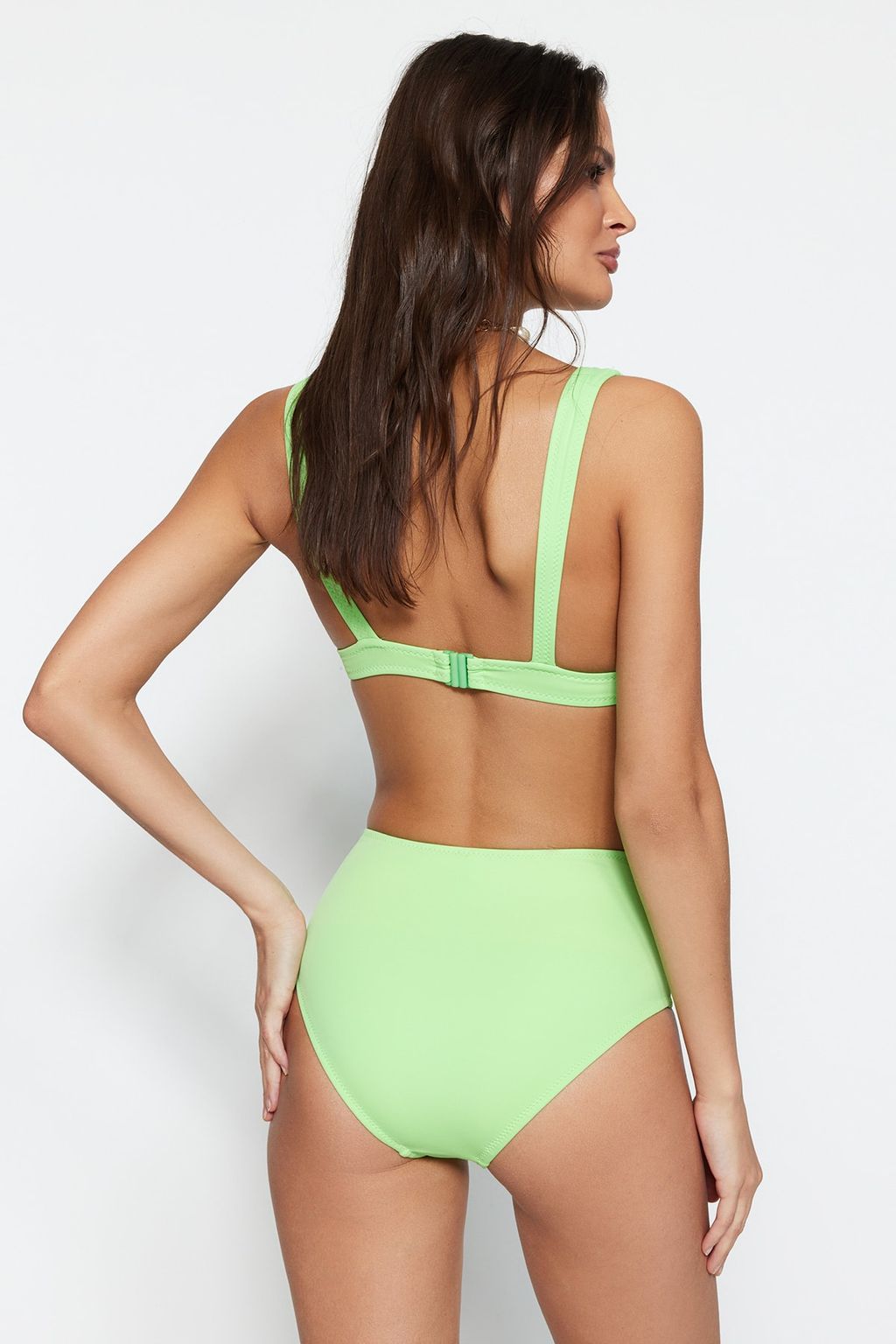 Ac?k Yesil Cut Out/Pencereli Yuksek Bel Regular Core Bikini Alt? TBESS20BA0184