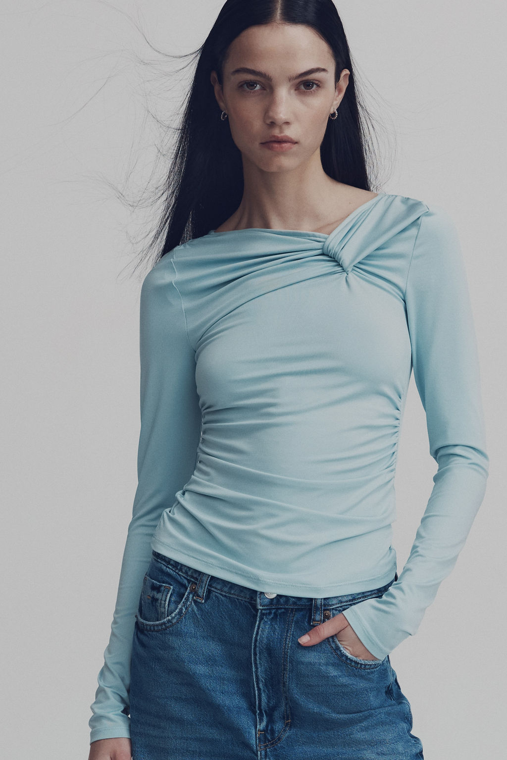 Top con detalle girado - H&m фото 4