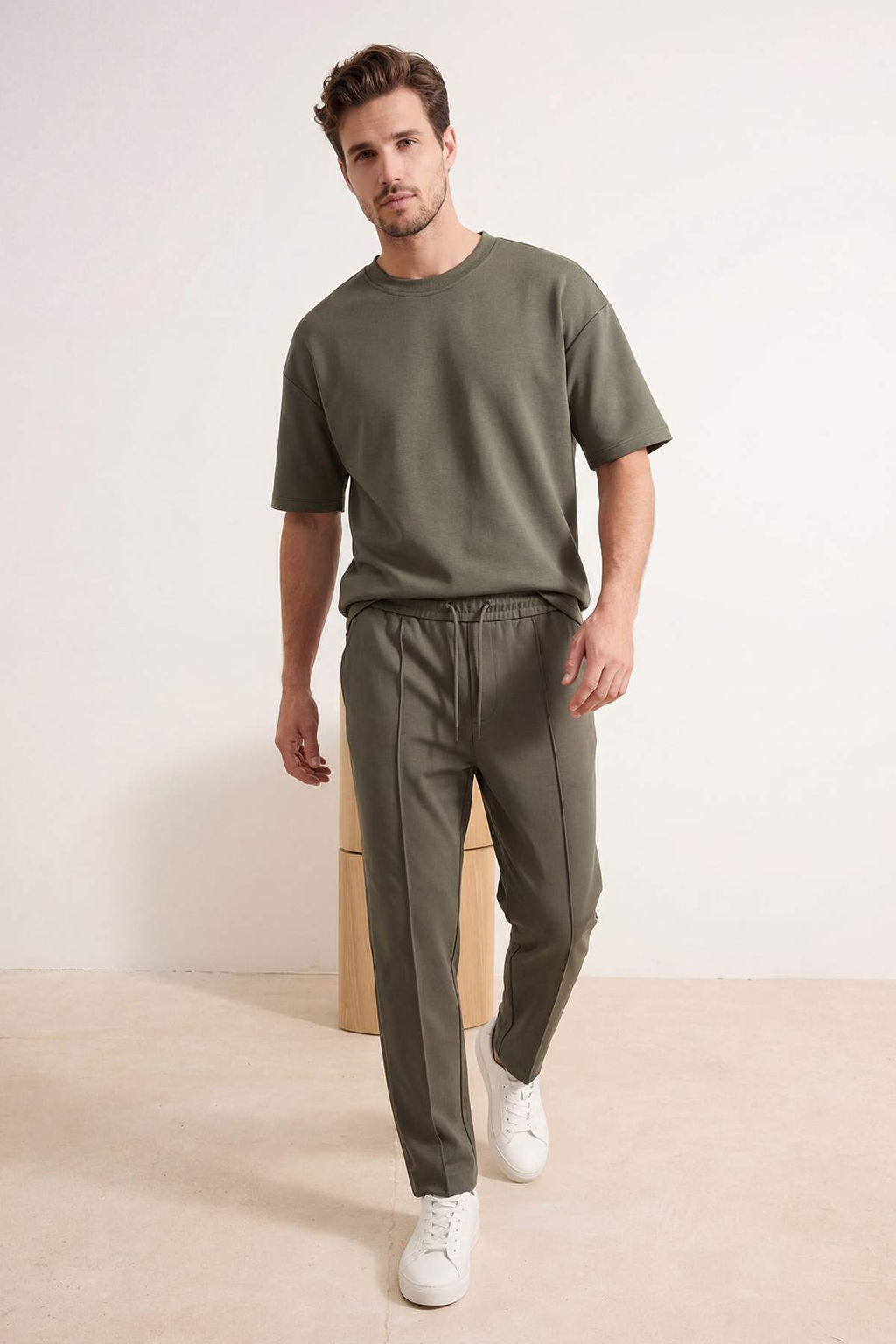 Indigo Oversize/Genis Kesim Yumusak Dokulu Basic T-Shirt TMNSS26TS00003 - Trendyolmilla фото 8