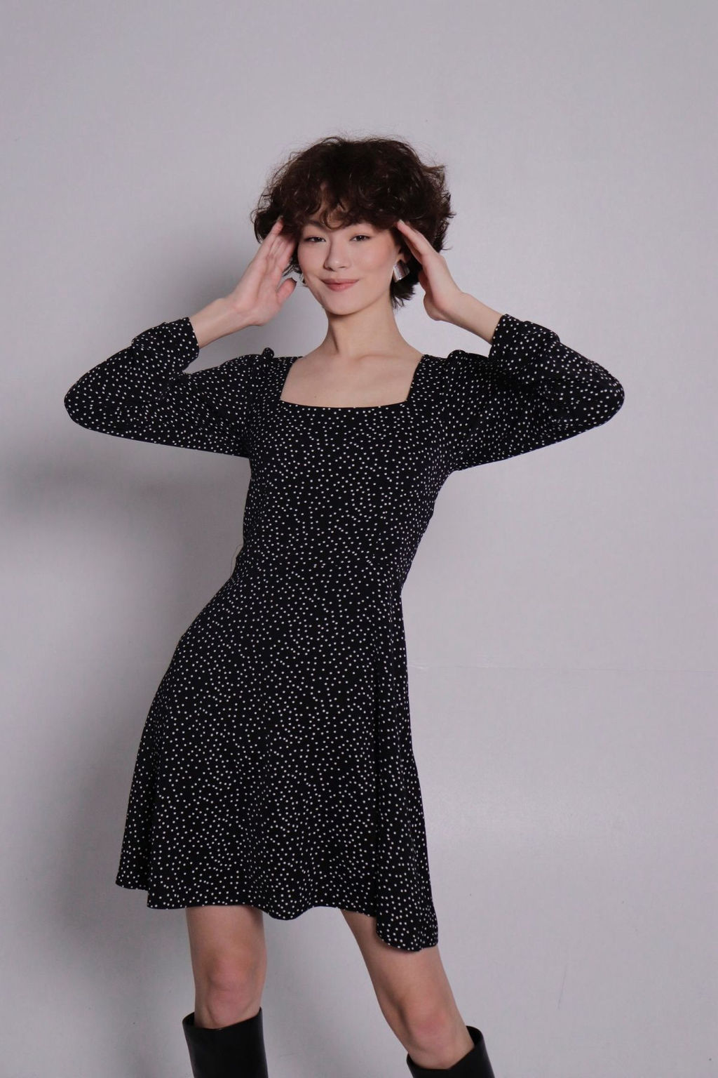 Платье с вырезом каре чёрное в горошек - Martichelli фото 19