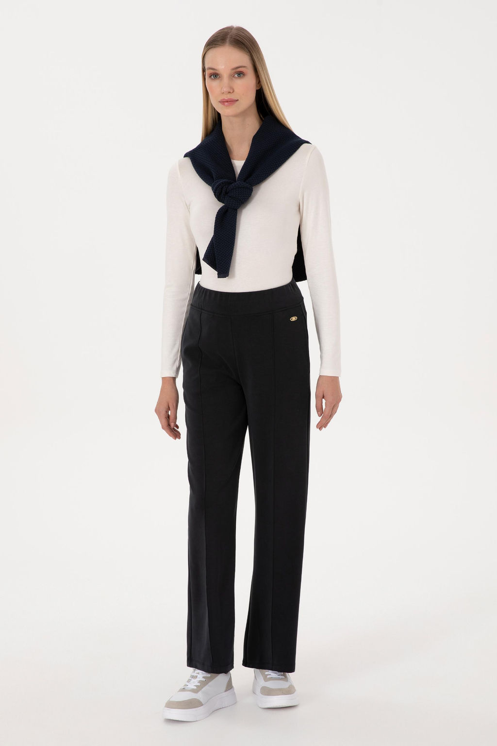 Kad_n Siyah E_ofman Alt_