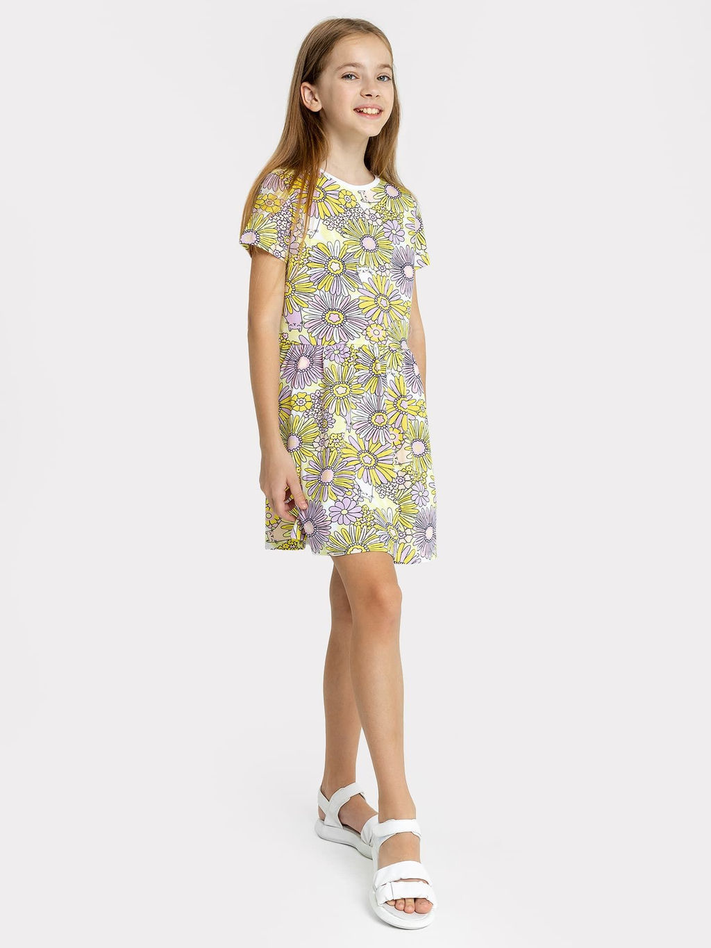 Платье в белом цвете с рисунком цветов для девочек