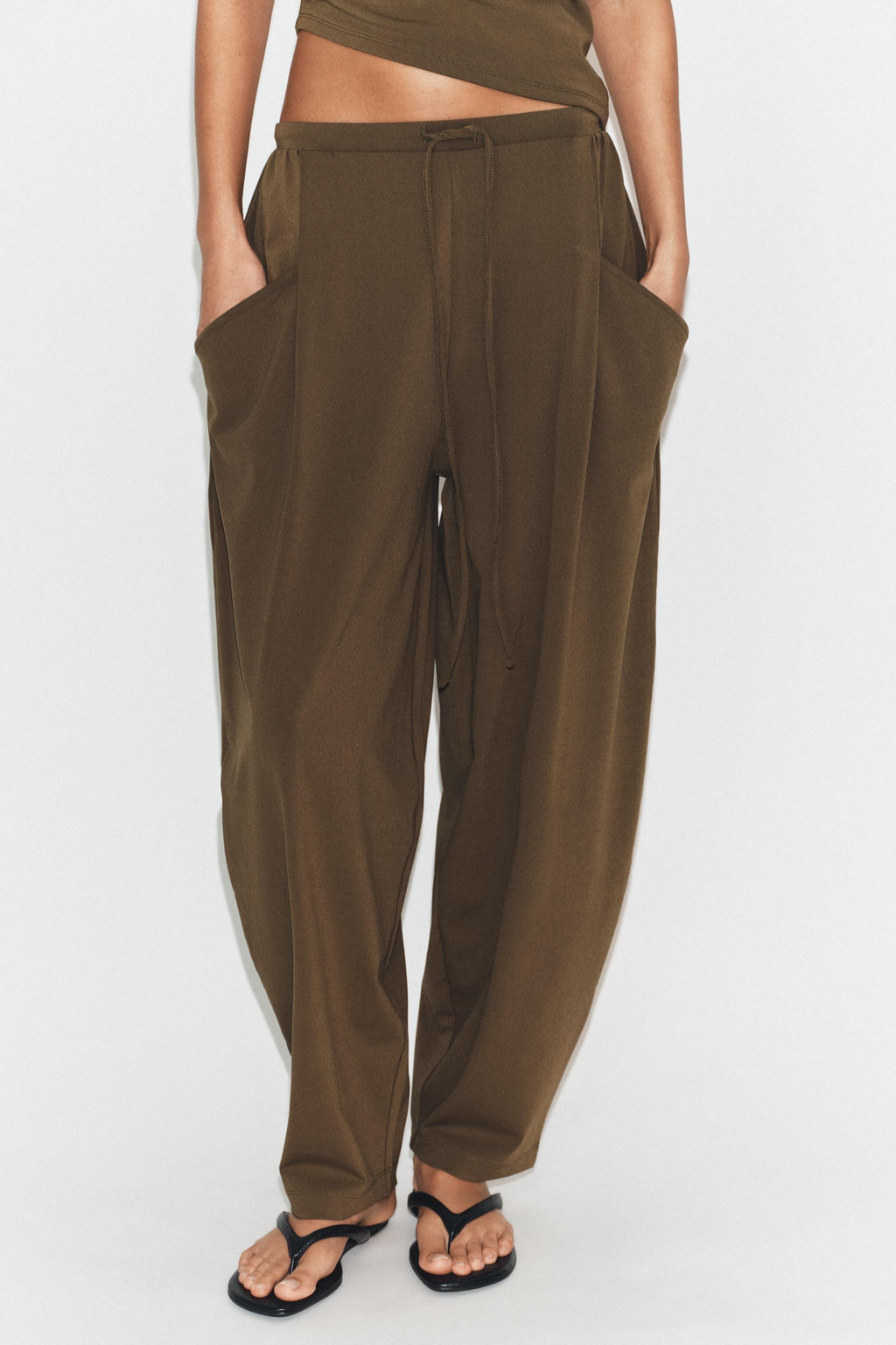 PANTAL?N TEXTURA BOLSILLOS / Khaki - Zara фото 8