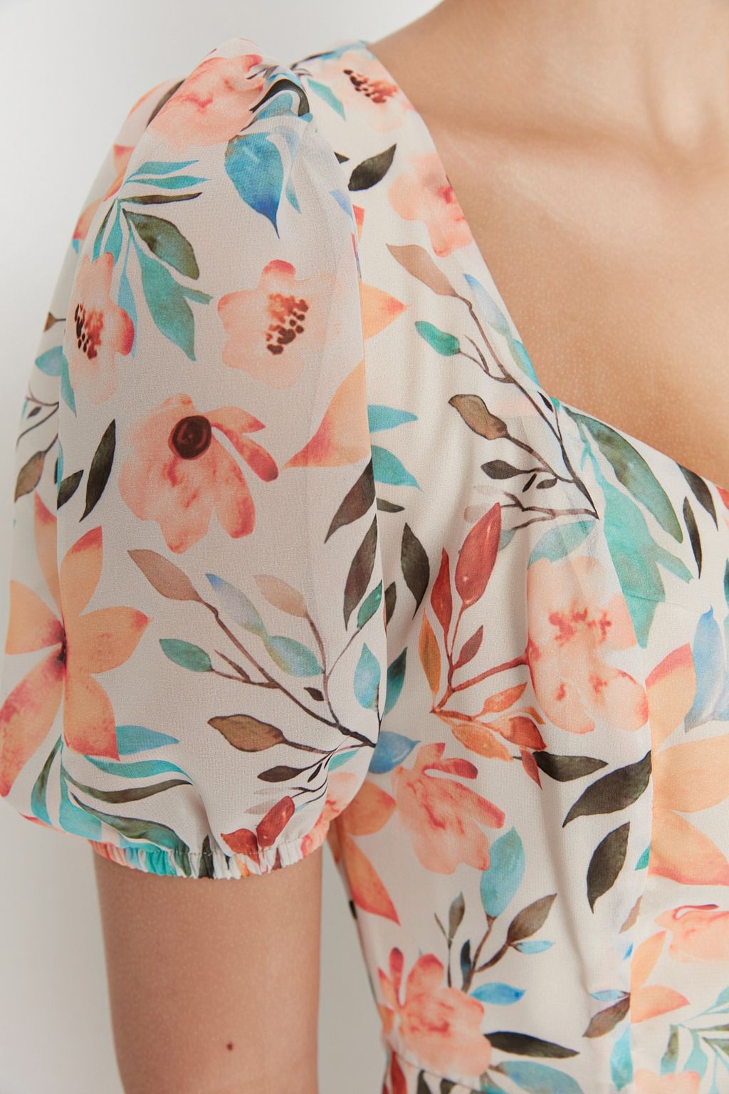 Beyaz Cicekli A Kesim Sifon Mini Astarl? Dokuma Elbise TWOSS22EL2168