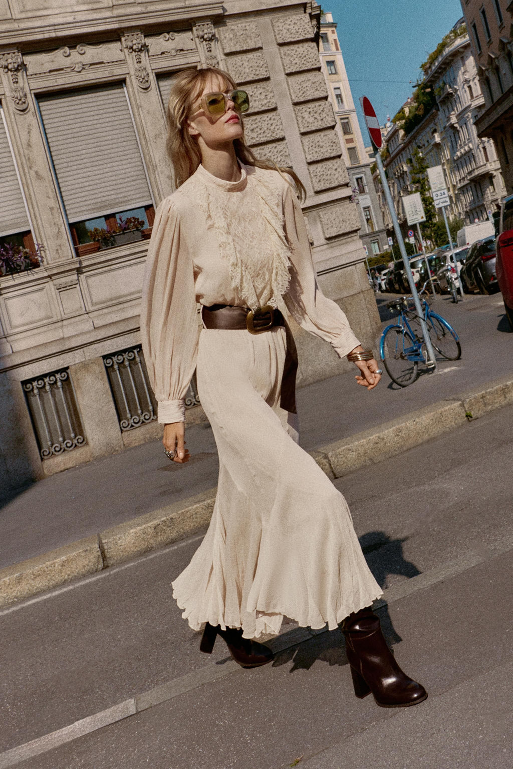 LACE MIDI DRESS WITH BELT - Zara фото 5