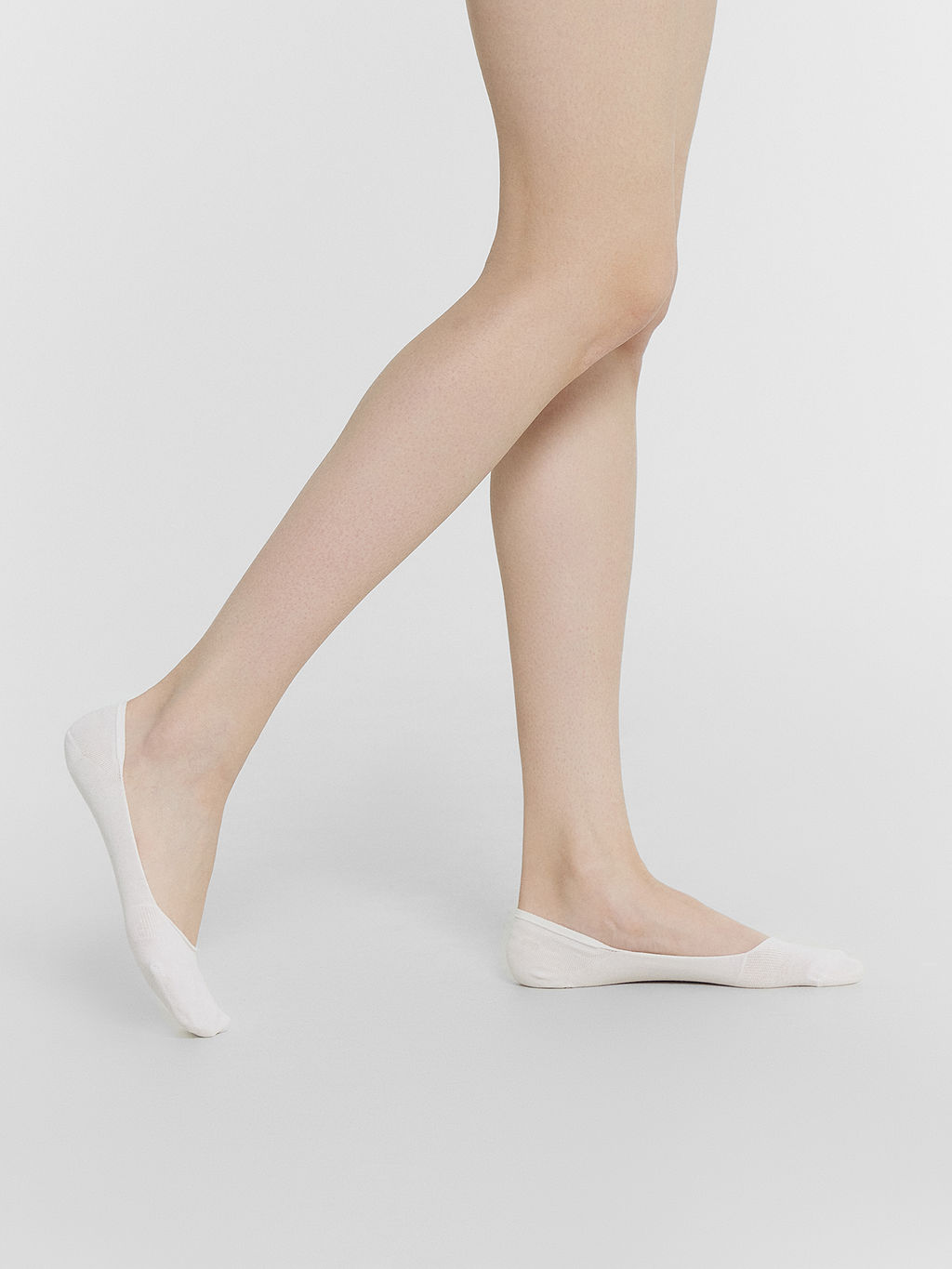 Подследники женские белые с ажурным рисунком