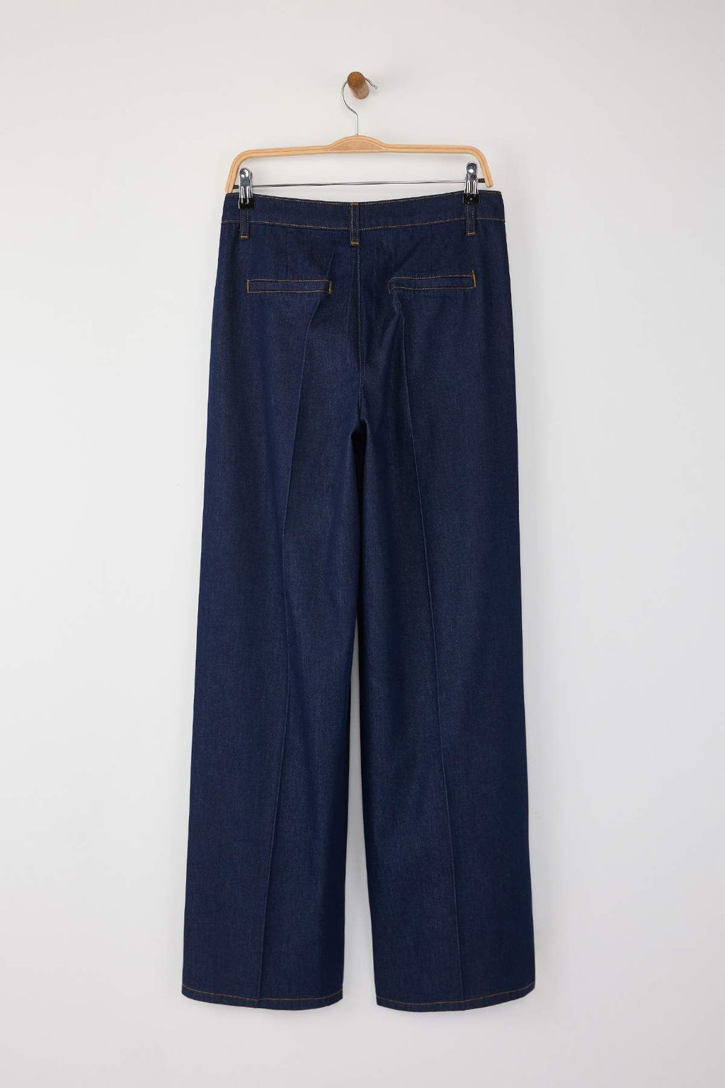 Koyu Mavi Pileli Normal Bel Wide Leg Jeans TWOAW26JE00008 - Trendyolmilla фото 6