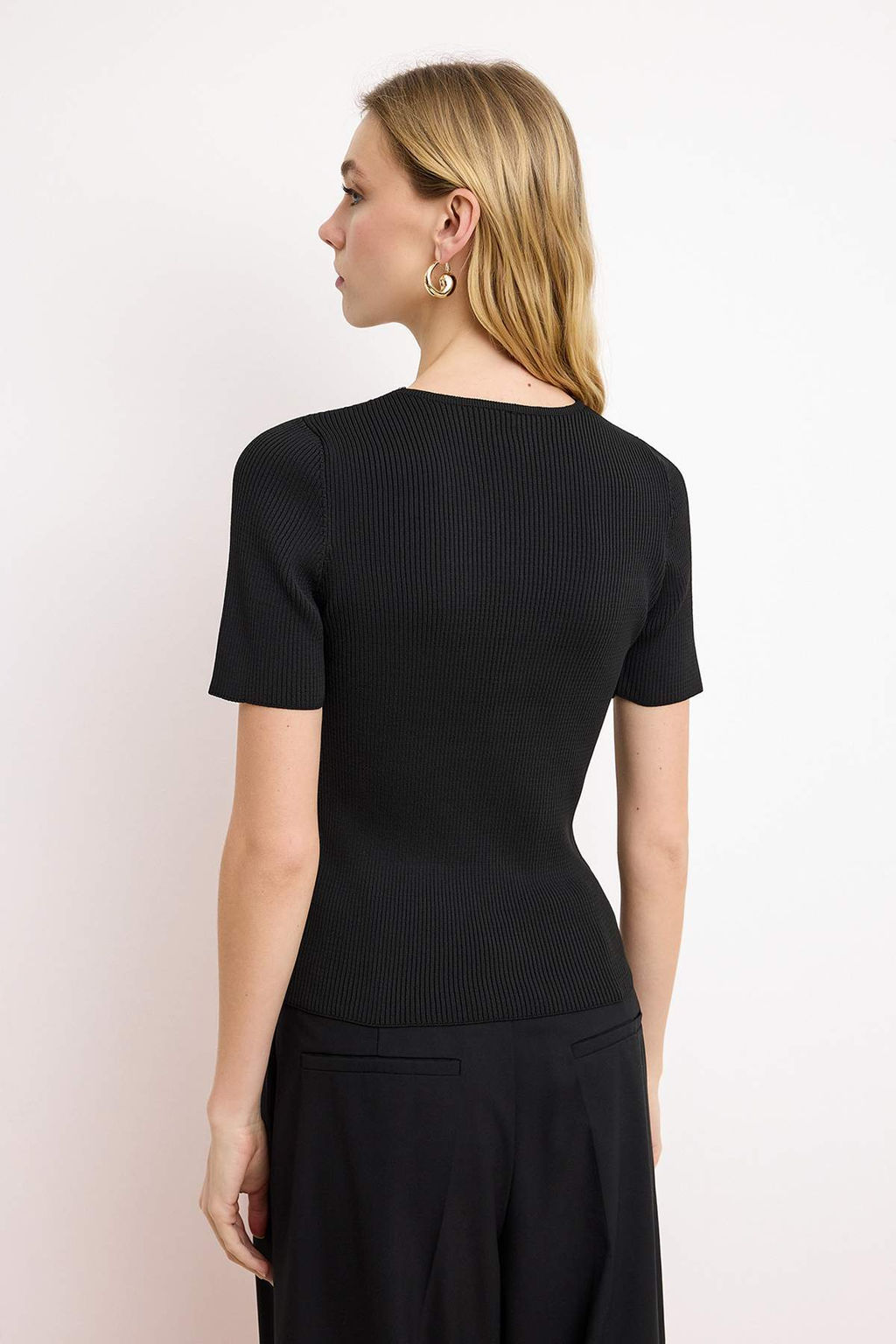 Siyah Dantel Detayl? Fitilli Triko Bluz TWOSS26BZ00124 - Trendyolmilla фото 4