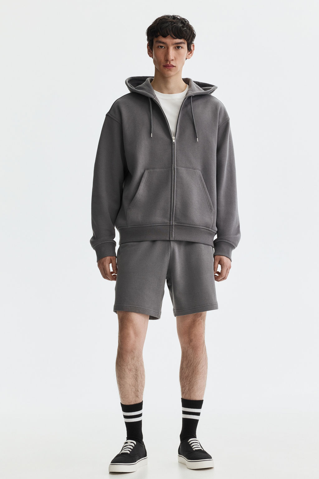 Pantal?n corto en sudadera Regular Fit - H&m фото 10